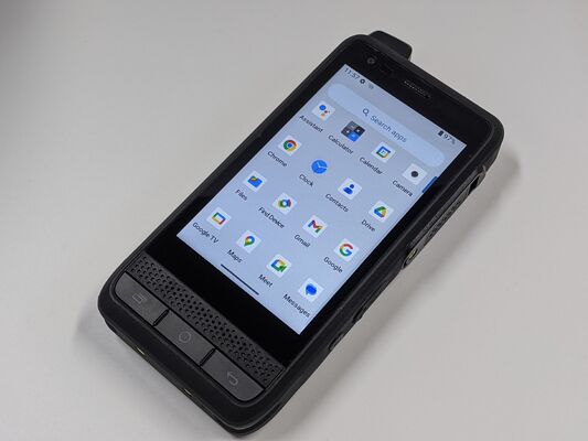 Un bon prix. Téléphone fixe Walkie Talkie avec système d'exploitation Android 15, batterie de 4350 mAh et IP68/IP69K Conçu pour une utilisation robuste en ligne