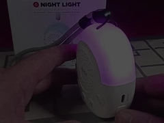 La machine à verrouiller les enfants bruit blanc avec une lumière nocturne de cinq couleurs 30 sons apaisants fonction de chronomètre